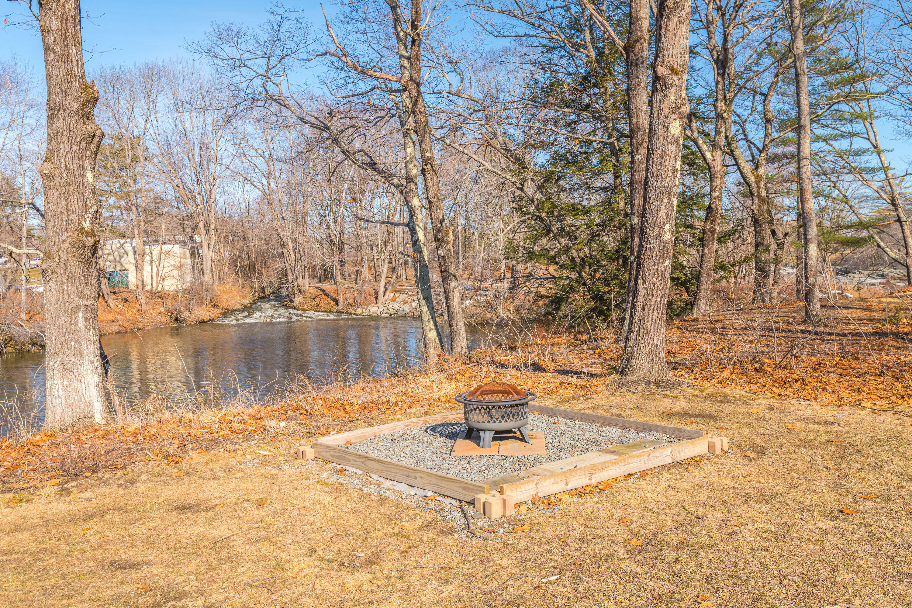 20 Island Park Yarmouth ME 04096