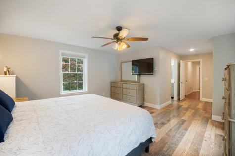 44 Hilltop Avenue Lewiston ME 04240