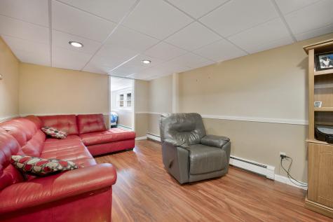 44 Hilltop Avenue Lewiston ME 04240