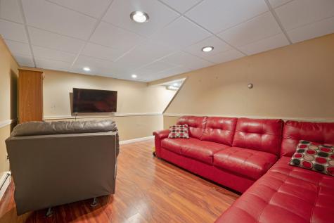 44 Hilltop Avenue Lewiston ME 04240