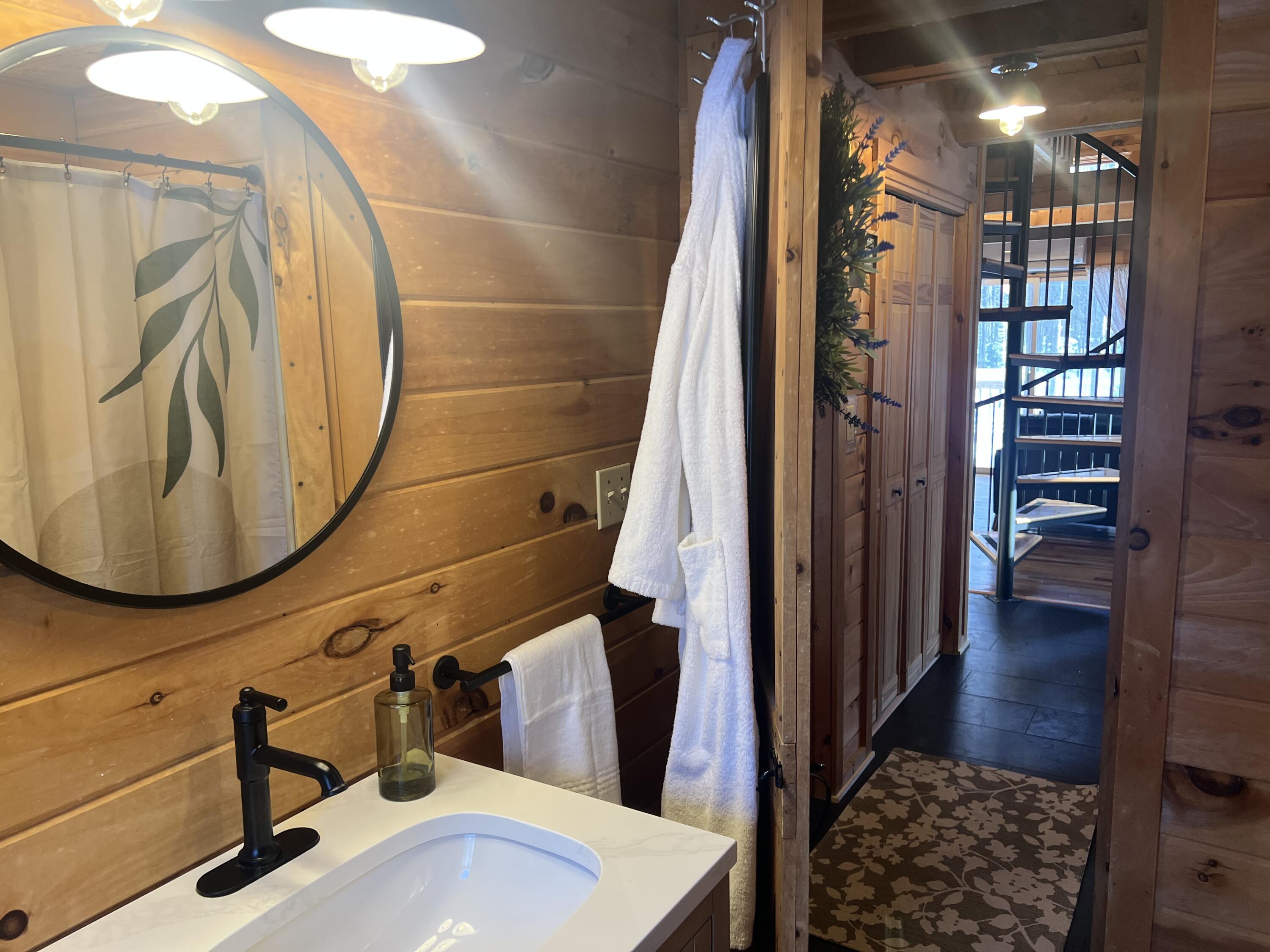 728 Black Road Kenduskeag ME 04450