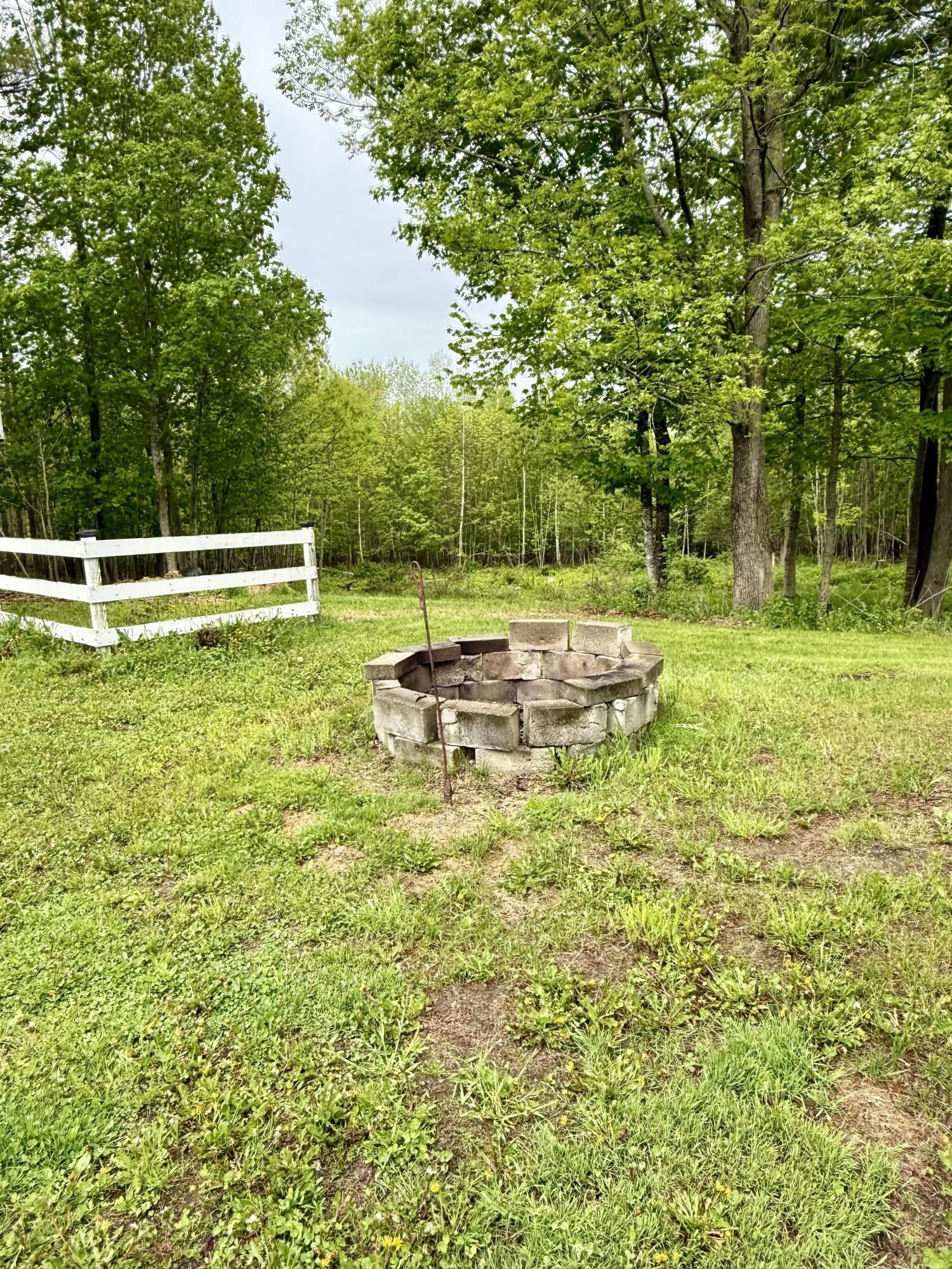 461 E Pittston Road Pittston ME 04345