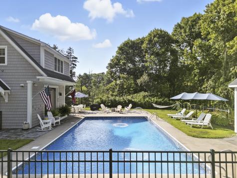 186 Foreside Road Cumberland ME 04110