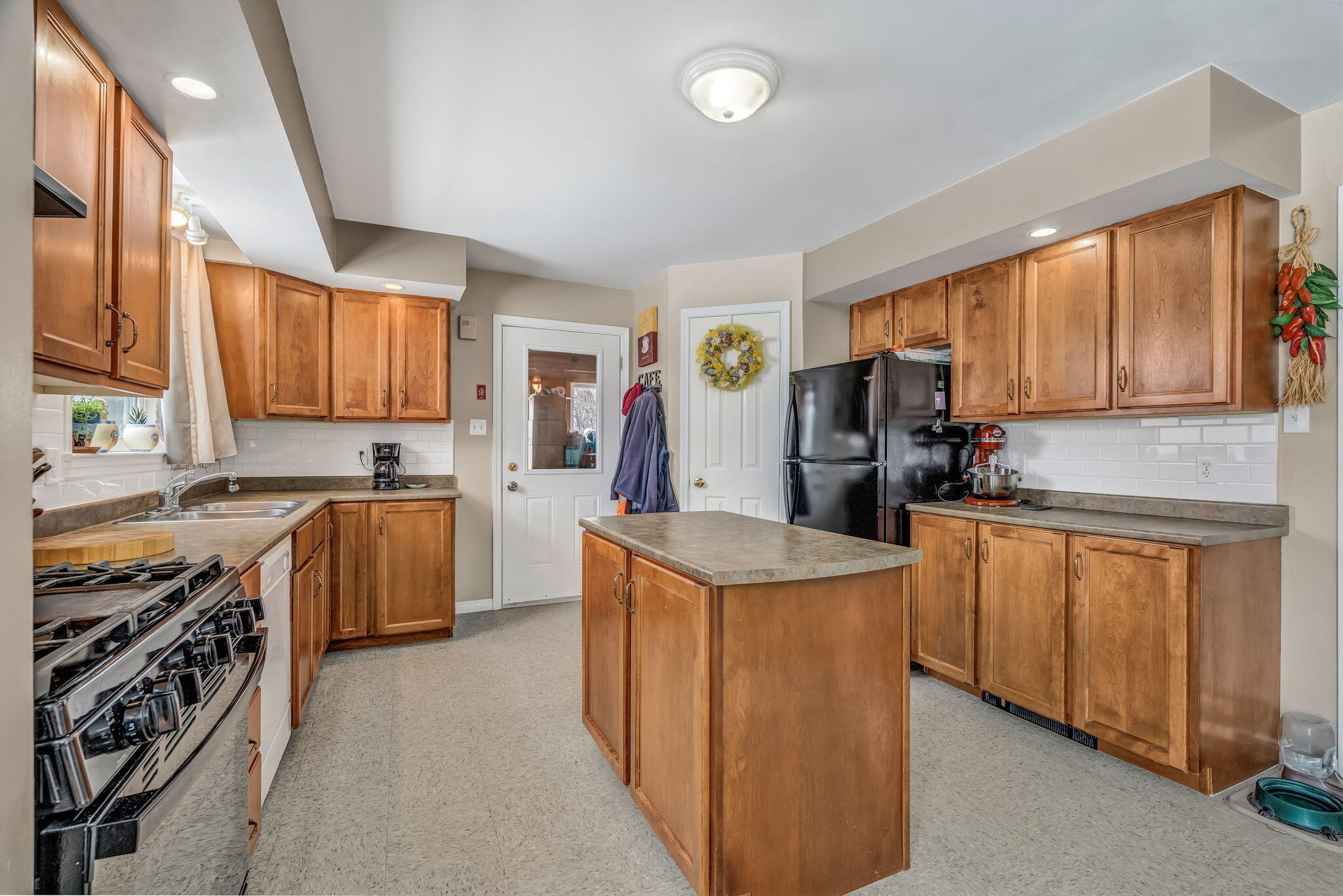 313 East Road Bradford ME 04410