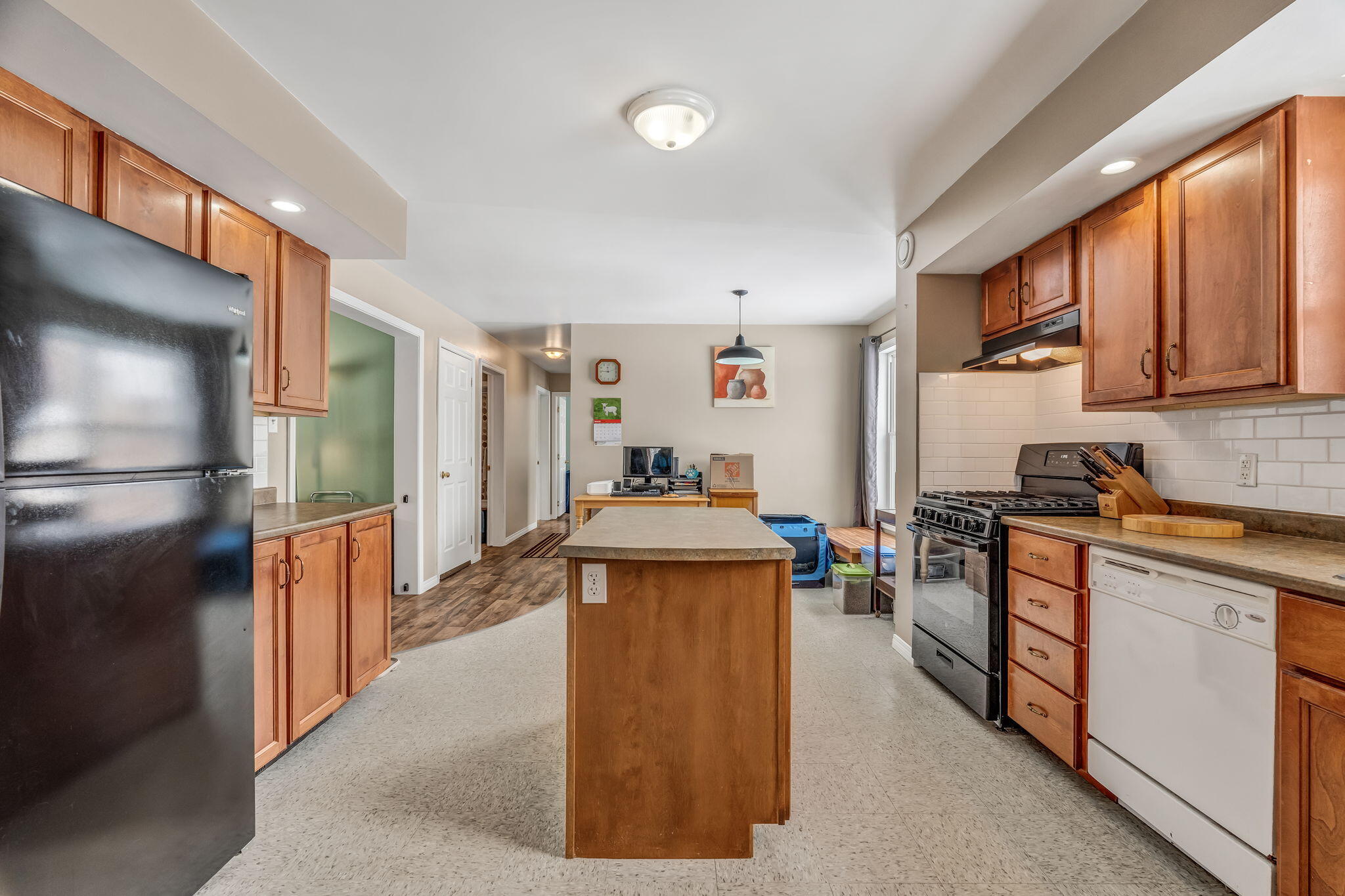 313 East Road Bradford ME 04410