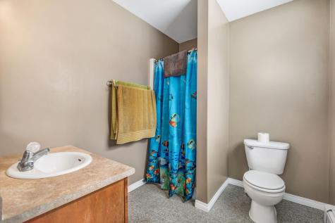 313 East Road Bradford ME 04410