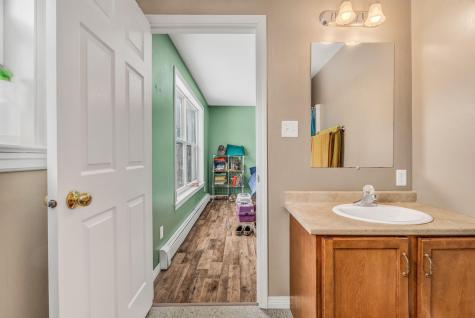 313 East Road Bradford ME 04410