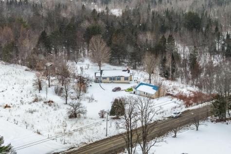 313 East Road Bradford ME 04410