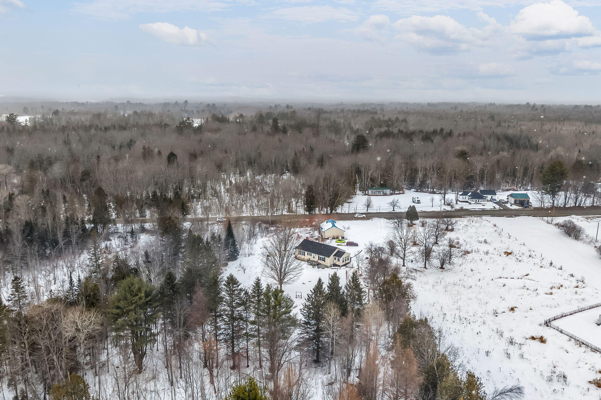 313 East Road Bradford ME 04410