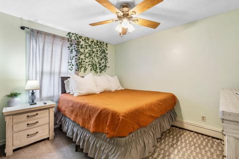 5 Hilton Place Lewiston ME 04240