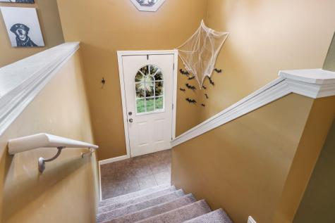 5 Hilton Place Lewiston ME 04240