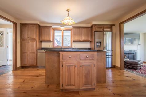 526 E Main Street Yarmouth ME 04096