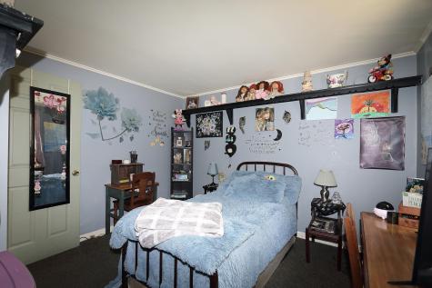 58 Skeetfield Road Oxford ME 04270