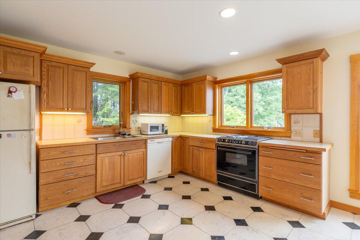 391 Main Road Islesboro ME 04848