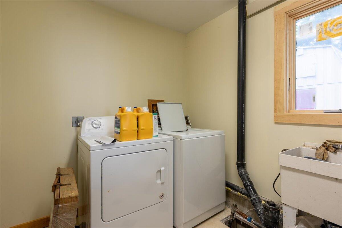 391 Main Road Islesboro ME 04848