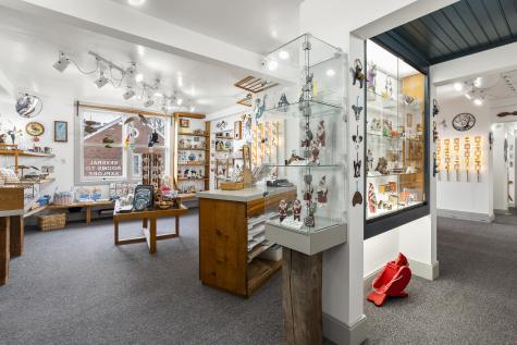 37 Townsend Avenue Boothbay Harbor ME 04538