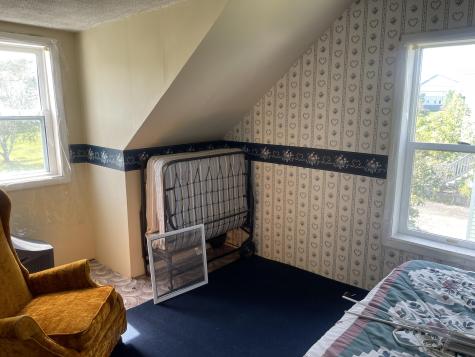 13 Vernon Street Limestone ME 04750