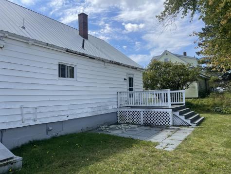 13 Vernon Street Limestone ME 04750