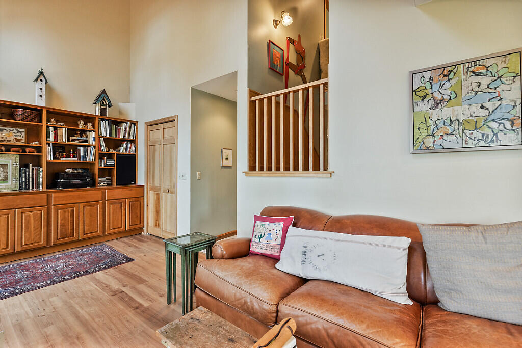 217 Leadbetter Road Wayne ME 04284