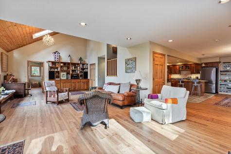 217 Leadbetter Road Wayne ME 04284