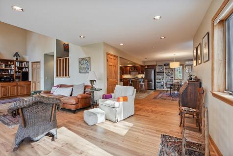 217 Leadbetter Road Wayne ME 04284