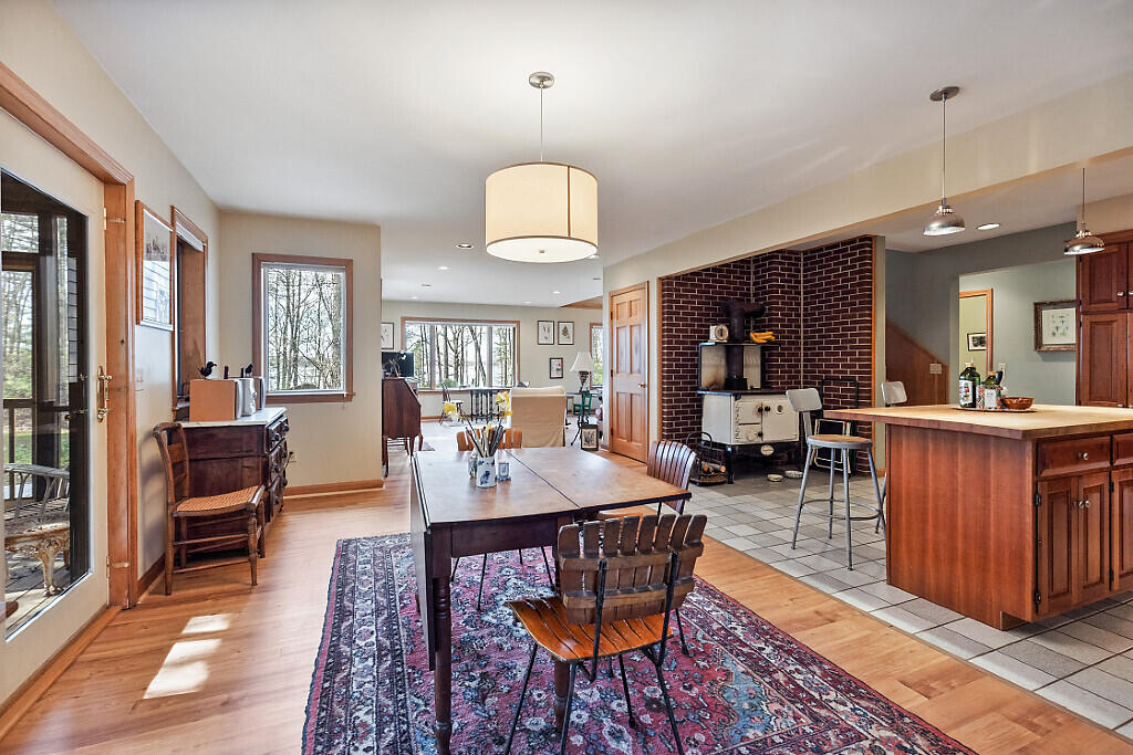 217 Leadbetter Road Wayne ME 04284