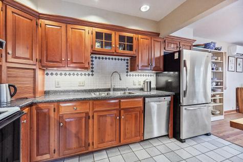 217 Leadbetter Road Wayne ME 04284
