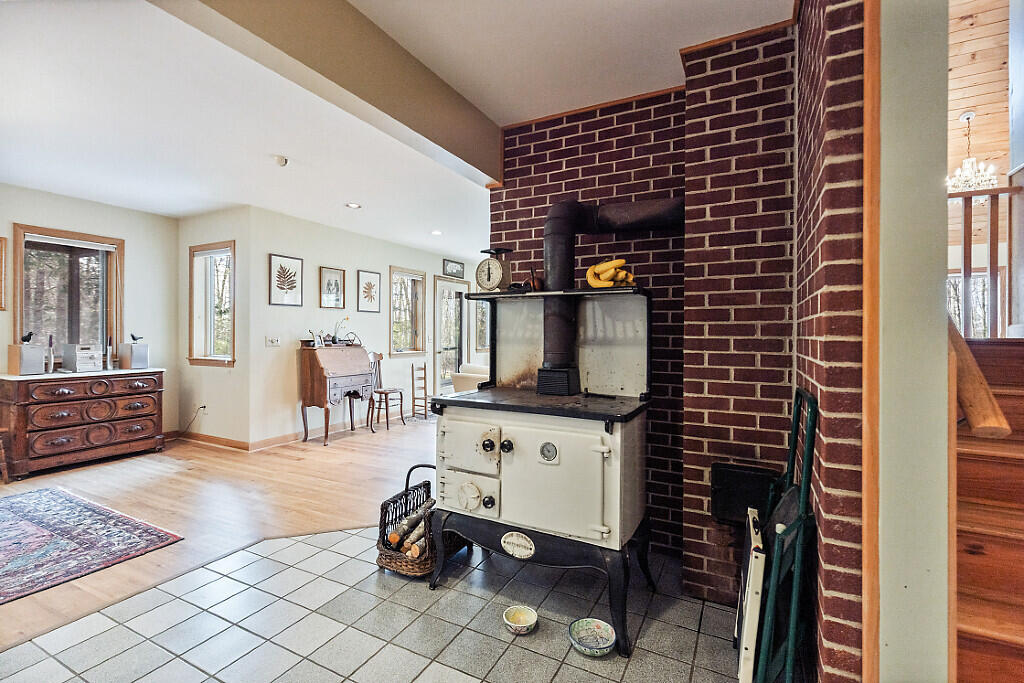 217 Leadbetter Road Wayne ME 04284