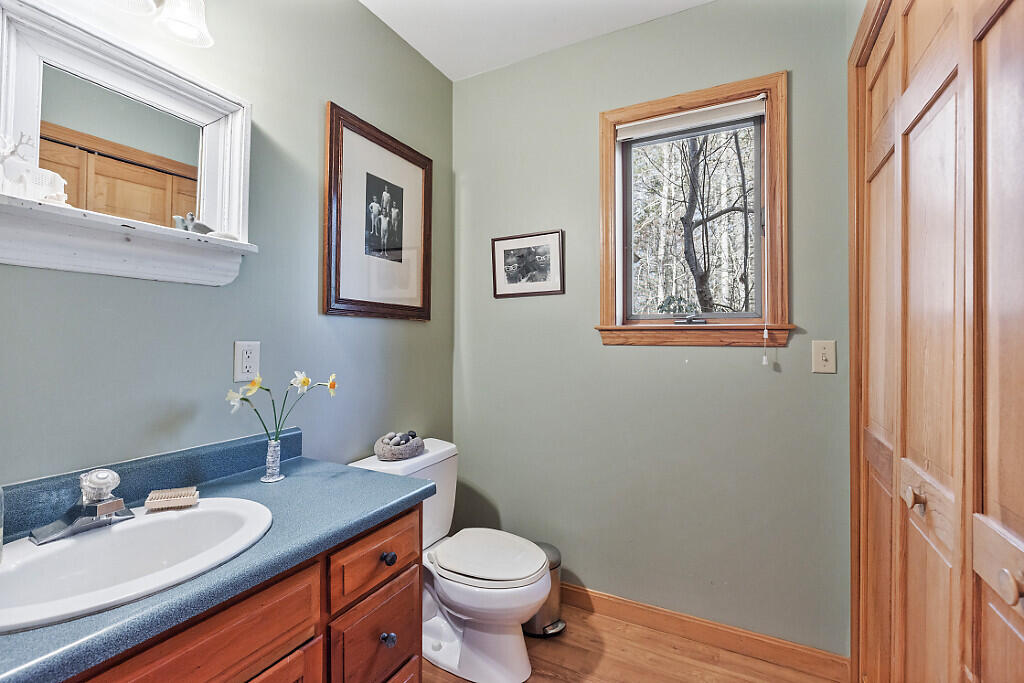 217 Leadbetter Road Wayne ME 04284