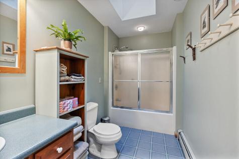 217 Leadbetter Road Wayne ME 04284