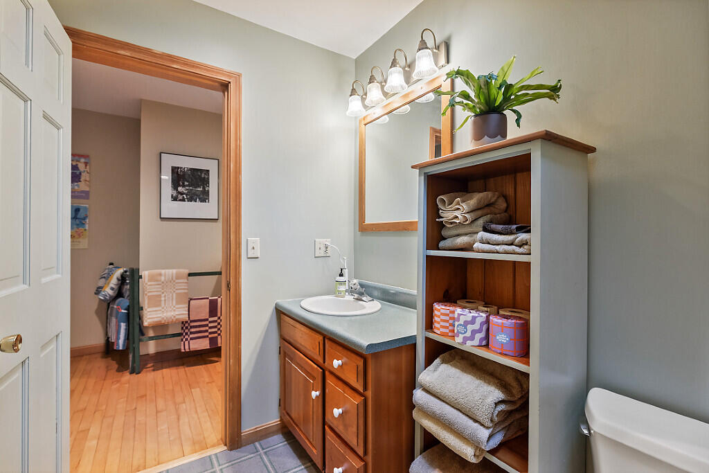 217 Leadbetter Road Wayne ME 04284