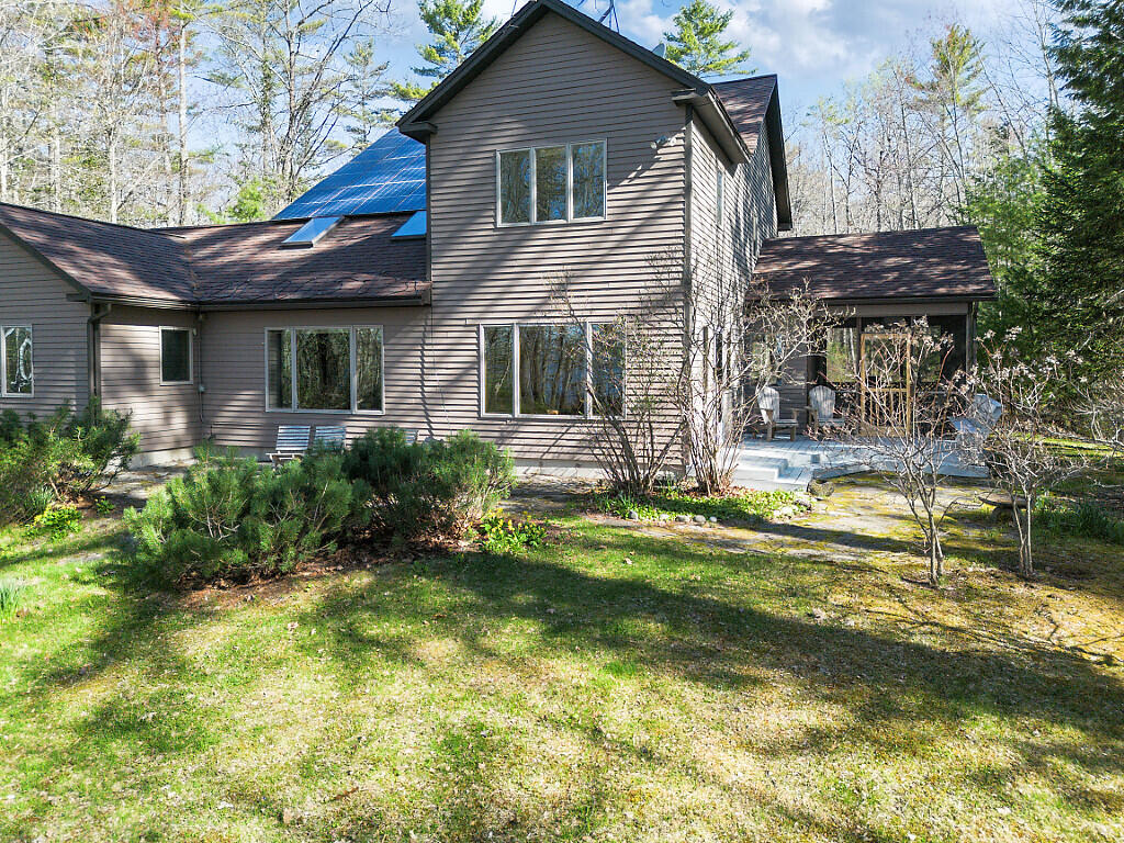 217 Leadbetter Road Wayne ME 04284