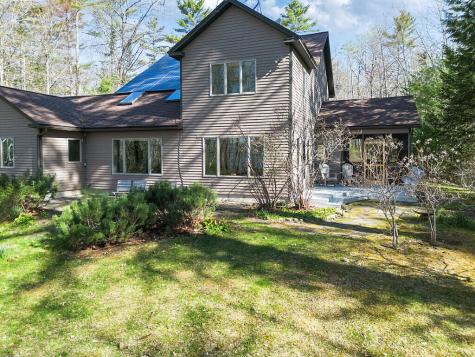 217 Leadbetter Road Wayne ME 04284