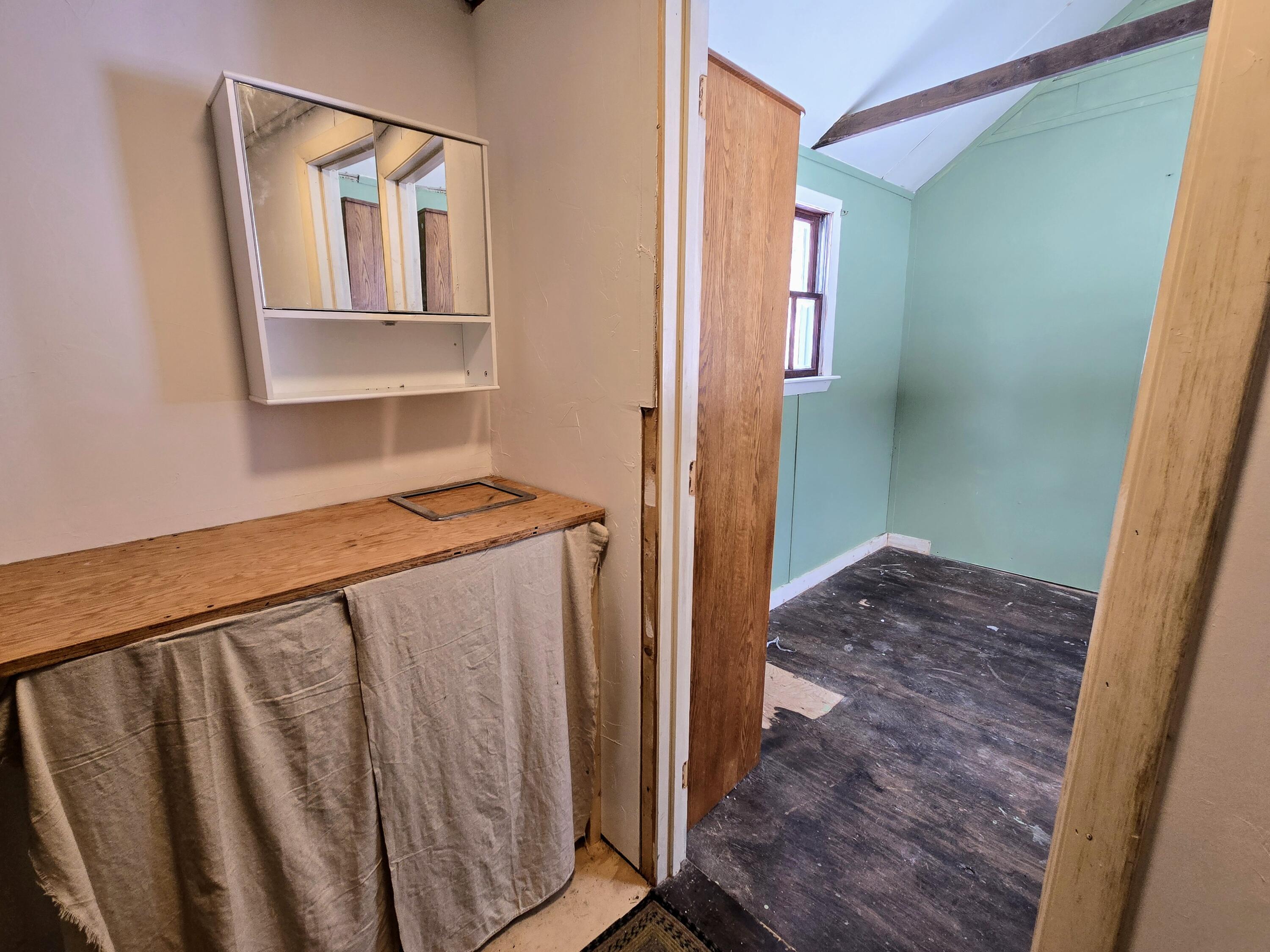 32 Nichols Road Dallas Plt ME 04970