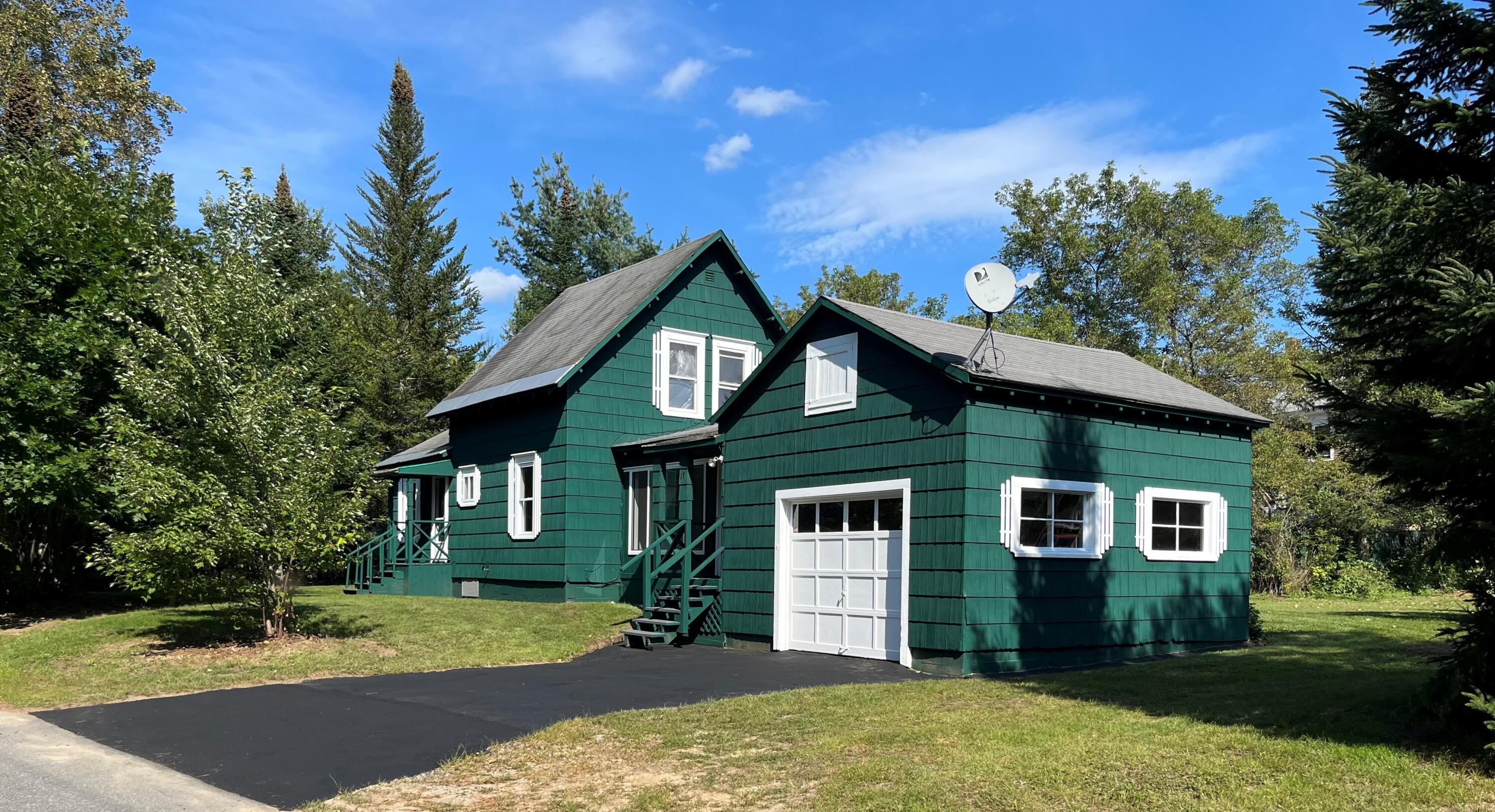 17 Pine Street Dixfield ME 04224