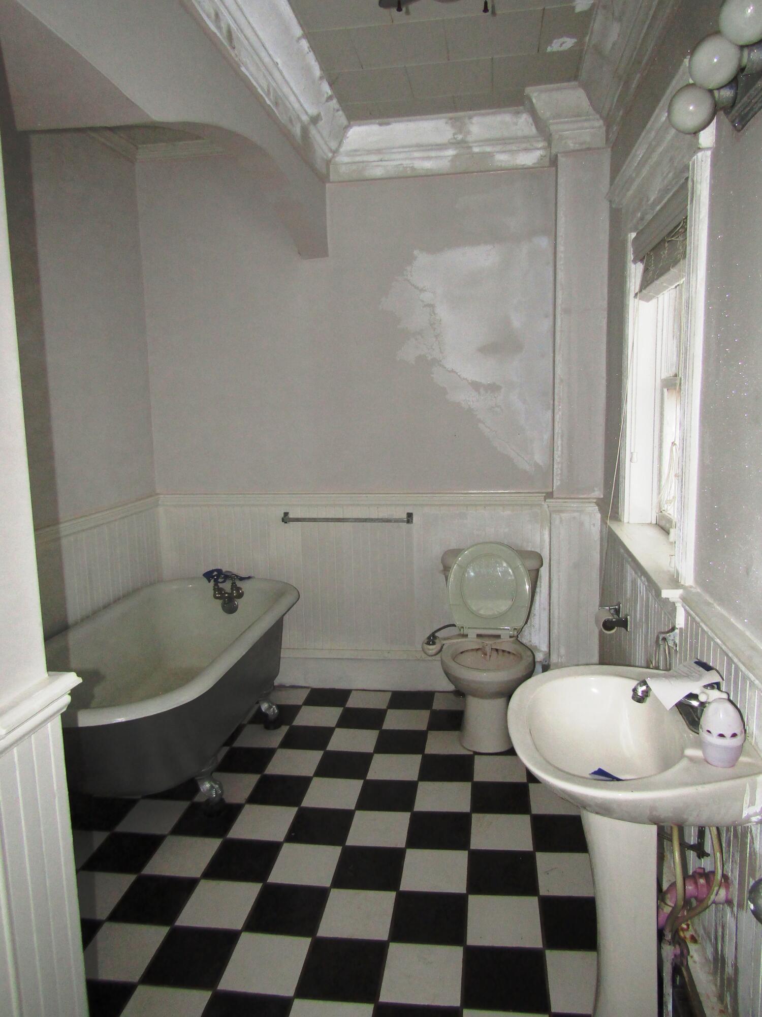 139 Elm Street Newport ME 04953