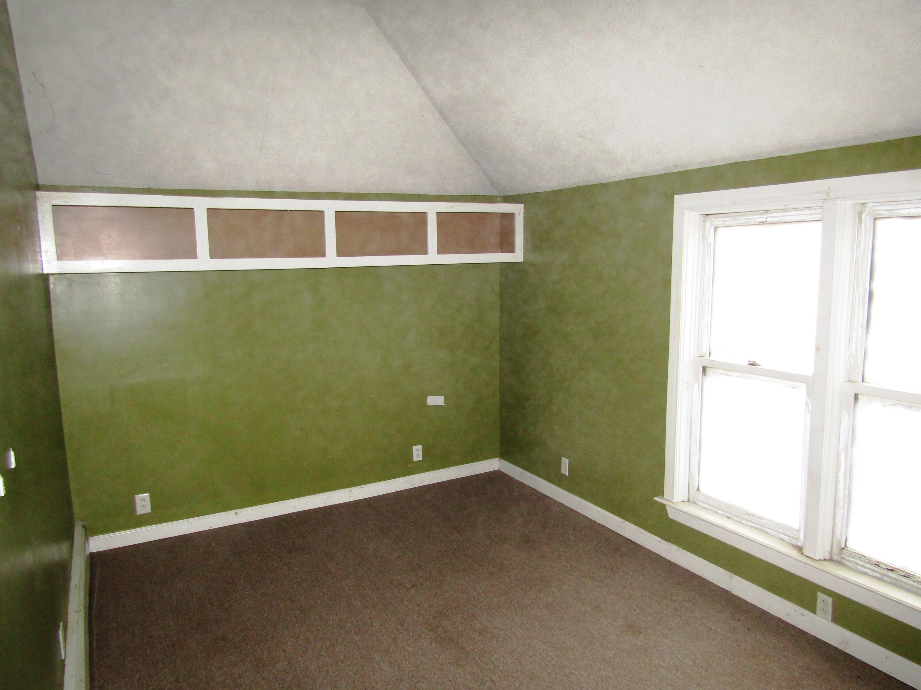 139 Elm Street Newport ME 04953