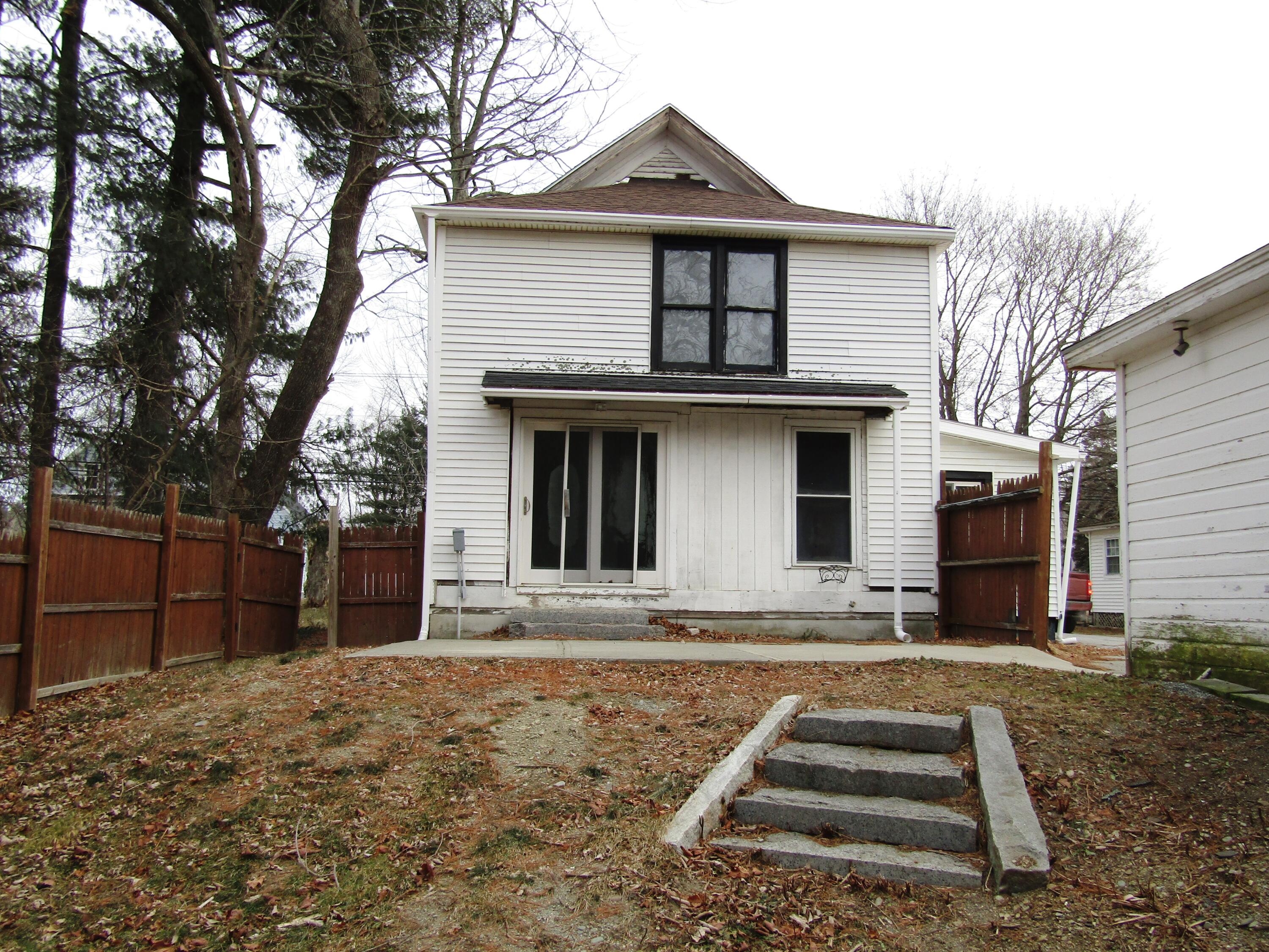 139 Elm Street Newport ME 04953