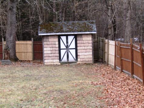 139 Elm Street Newport ME 04953