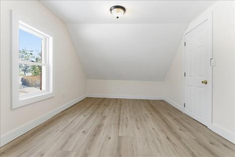 18 Lincoln Street Richmond ME 04357