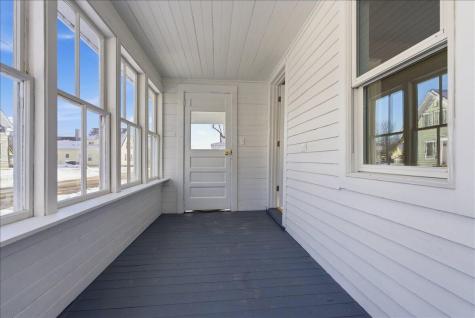 18 Lincoln Street Richmond ME 04357