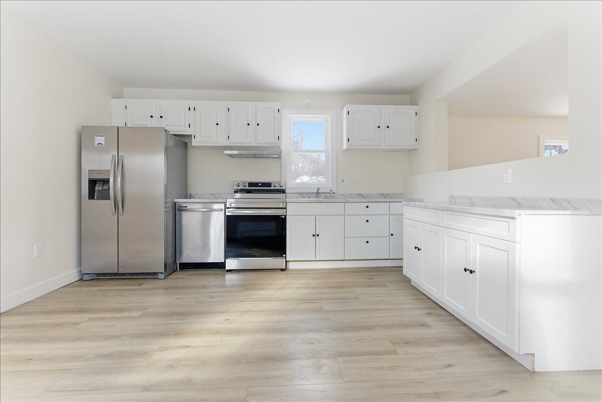 18 Lincoln Street Richmond ME 04357