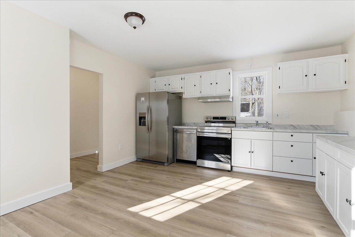 18 Lincoln Street Richmond ME 04357