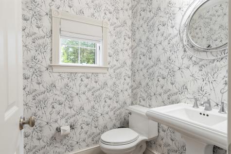 9 Edes Road Cumberland ME 04021