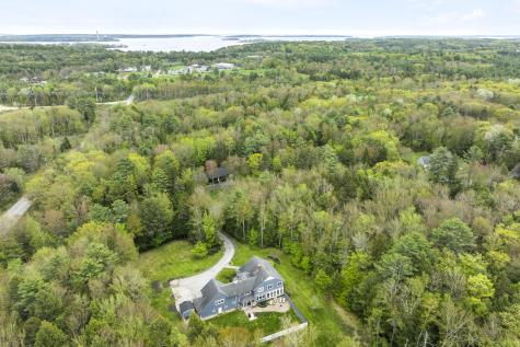 9 Edes Road Cumberland ME 04021