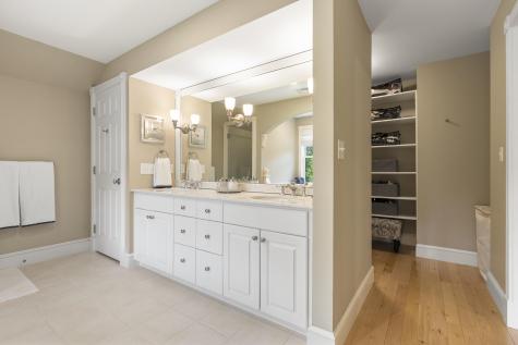 9 Edes Road Cumberland ME 04021