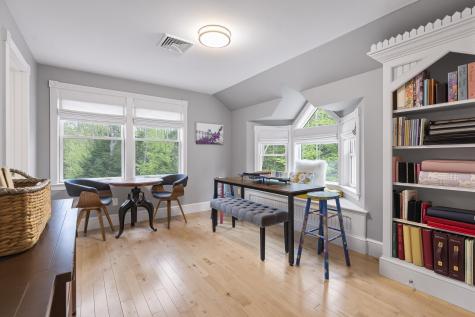 9 Edes Road Cumberland ME 04021