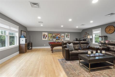 9 Edes Road Cumberland ME 04021