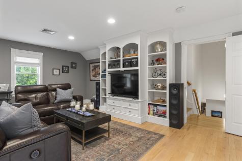 9 Edes Road Cumberland ME 04021