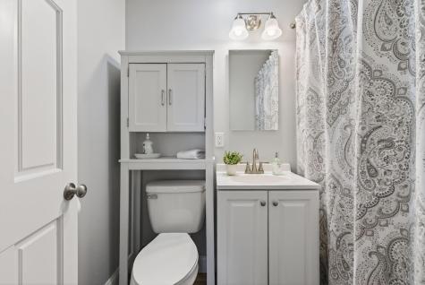 234 Congress Circle Topsham ME 04086